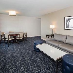 Sheraton Suites Philadelphia Airport